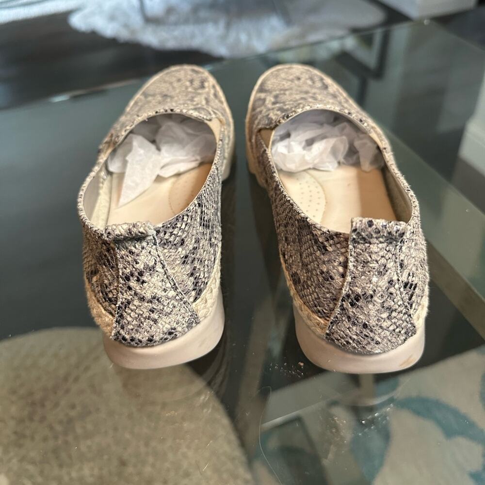 The Flexx snakeskin patterned woman's espadrille sneakers, size 8.5 - Picture 2 of 10